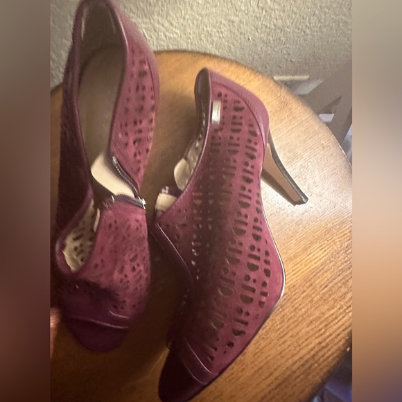 Calvin Klein Purple Mix Peep Toe Cuban Heel Zip Up Heels Size 6.5 - Picture 16 of 16